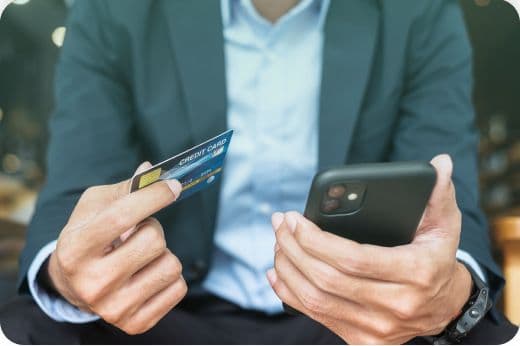 drone pulverizando fertilizante